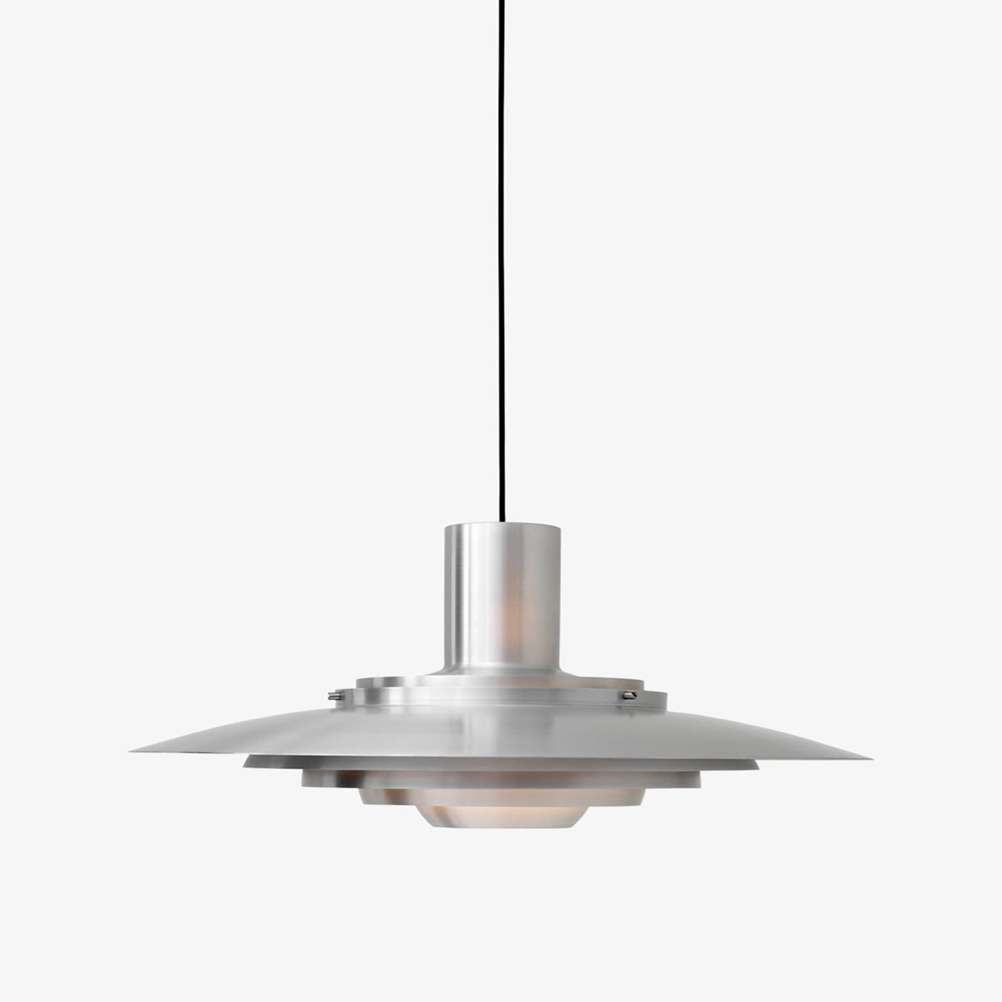 P376 Pendant Light in Aluminum (27.6-Inch).