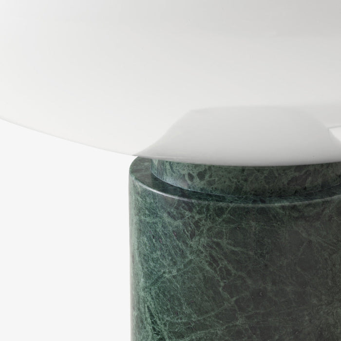 Mist Table Lamp in Detail.