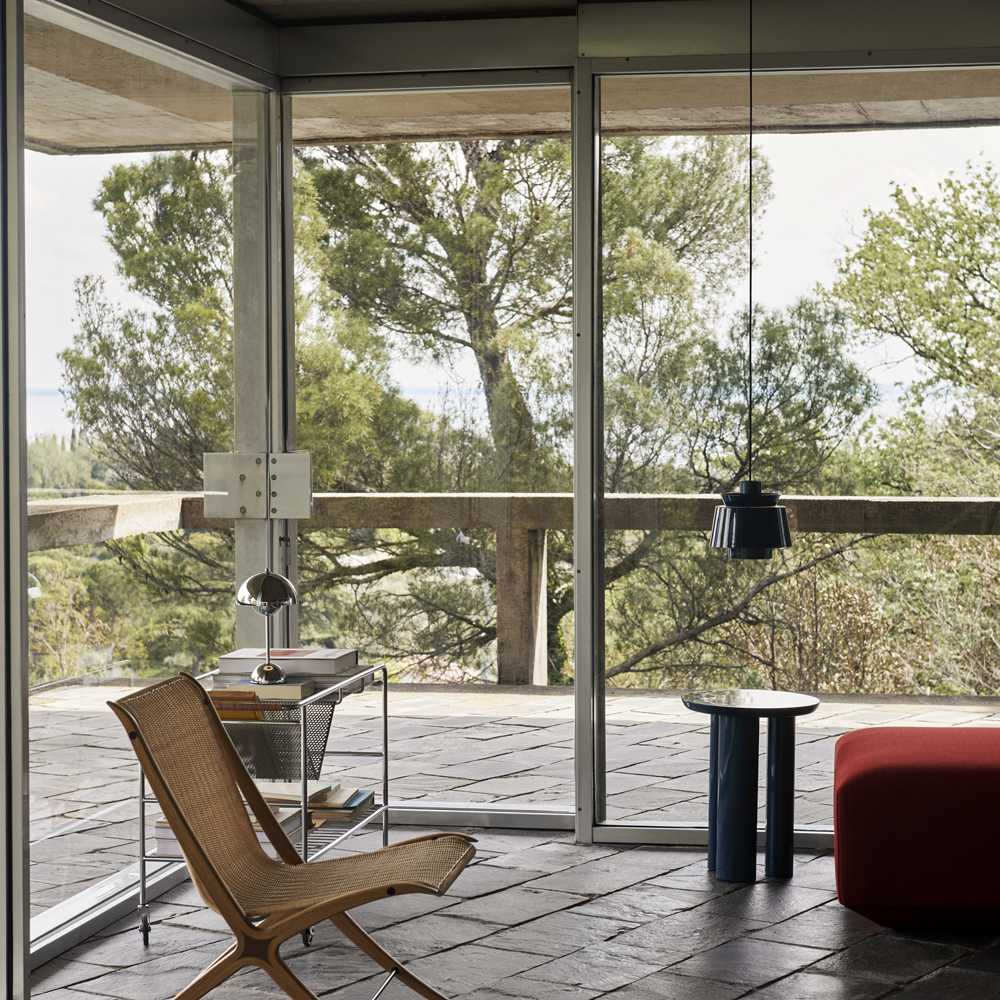 Utzon JU1 Pendant Light in living room.