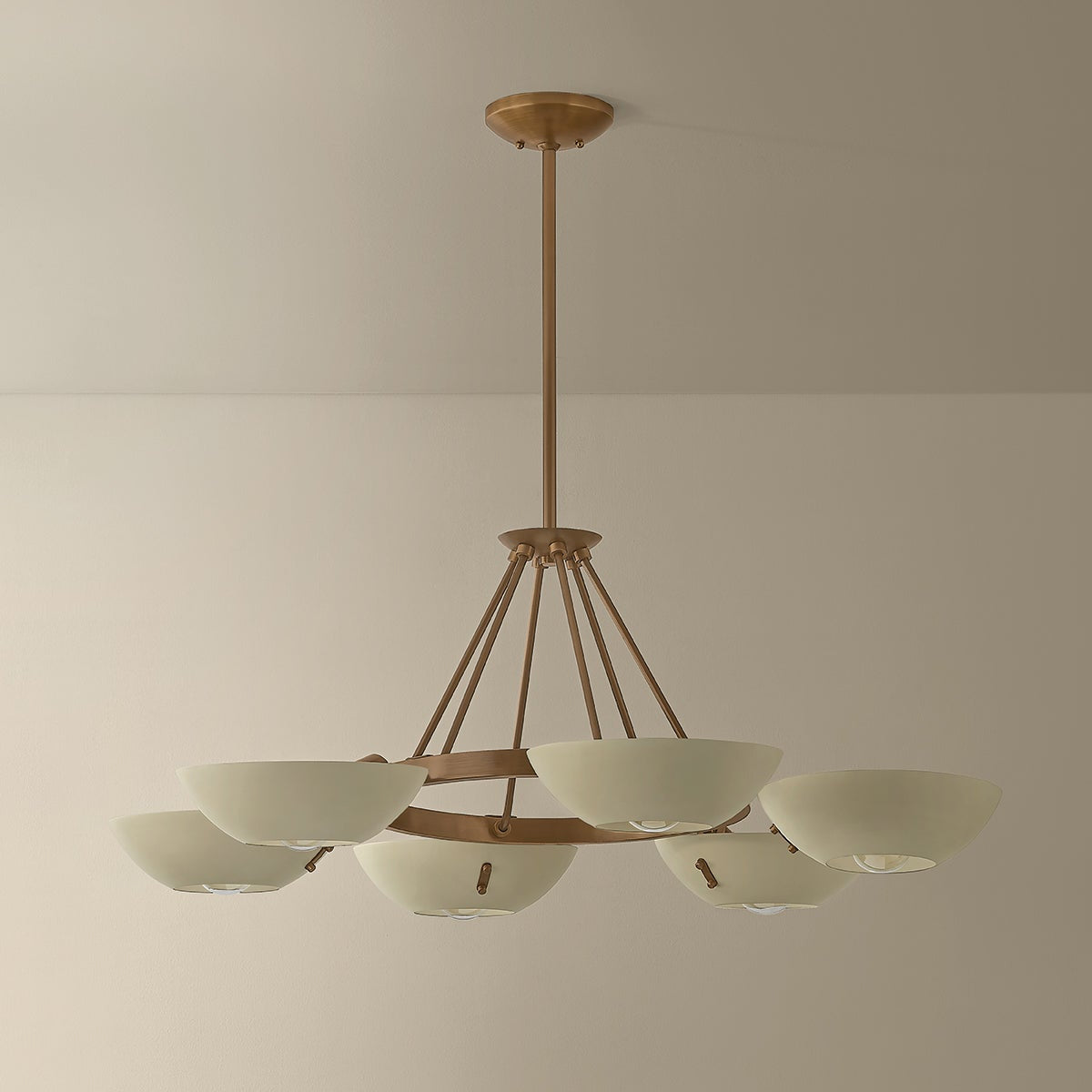 Alturas Chandelier in Detail.