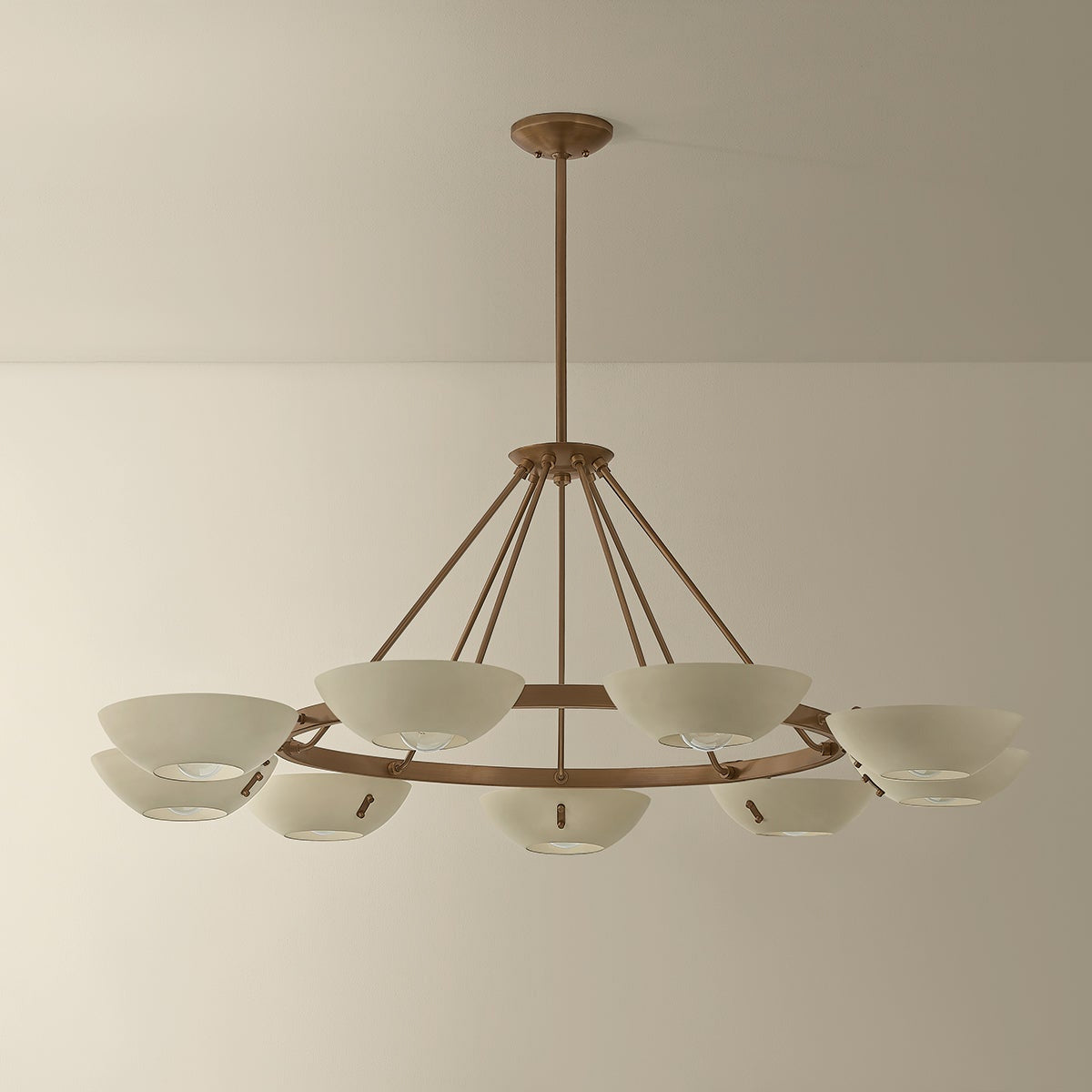 Alturas Chandelier in Detail.