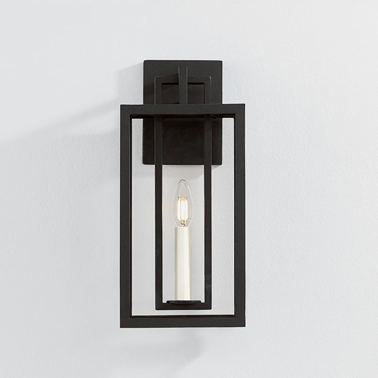 Amire Outdoor Wall Light in Detail.