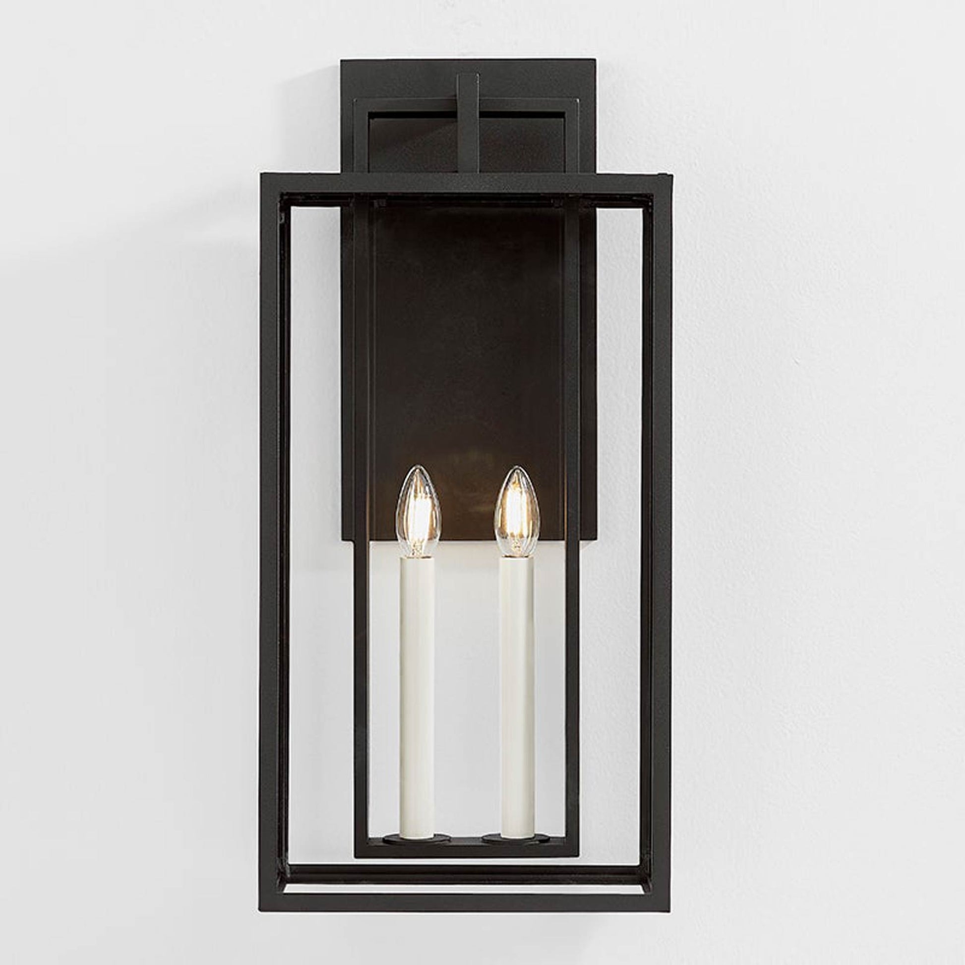 Amire Outdoor Wall Light in Detail.