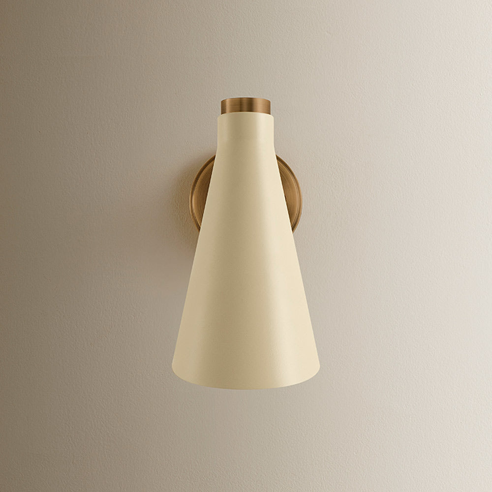 Andersen Single Wall Light in Detail.