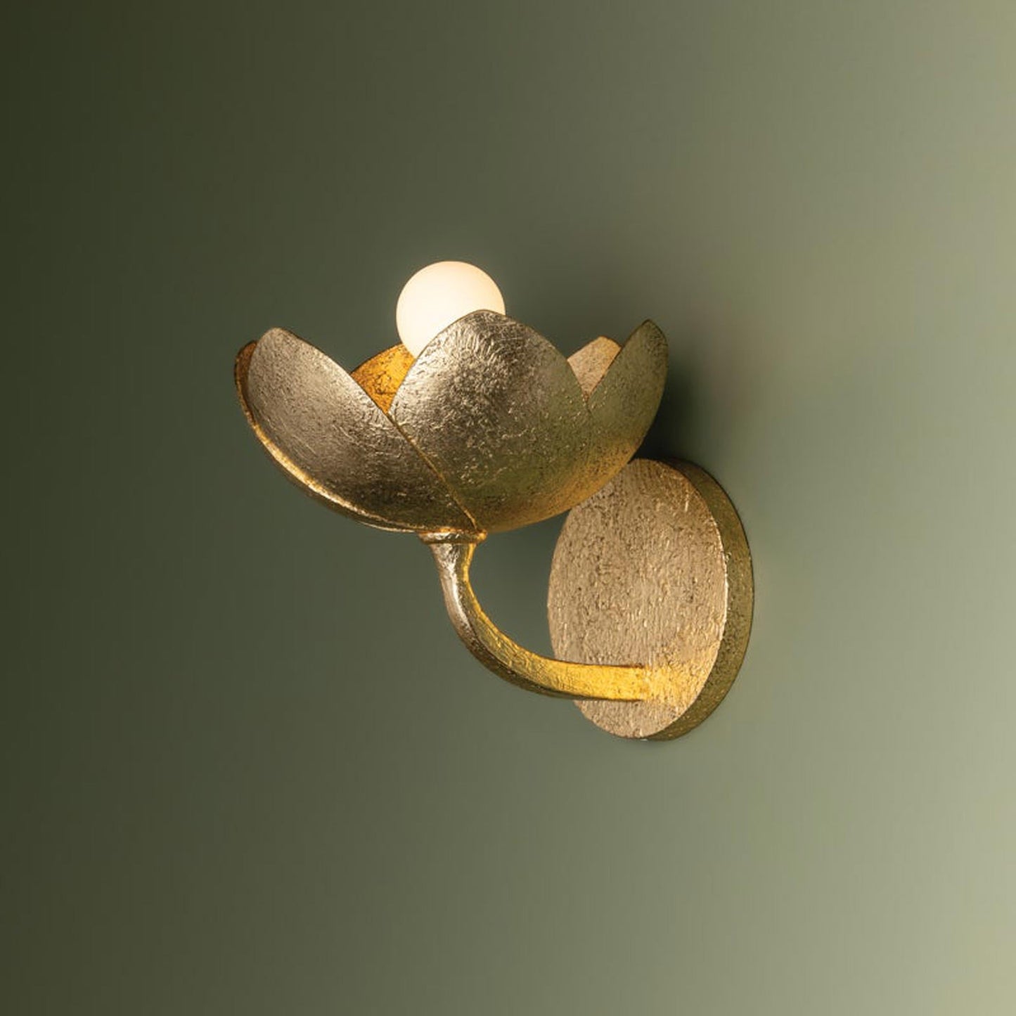 Arcata Wall Light in Detail.