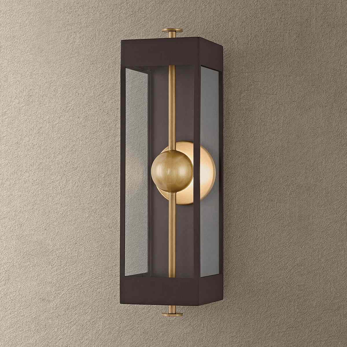 Garvey Outdoor LED Wall Light in Detail.
