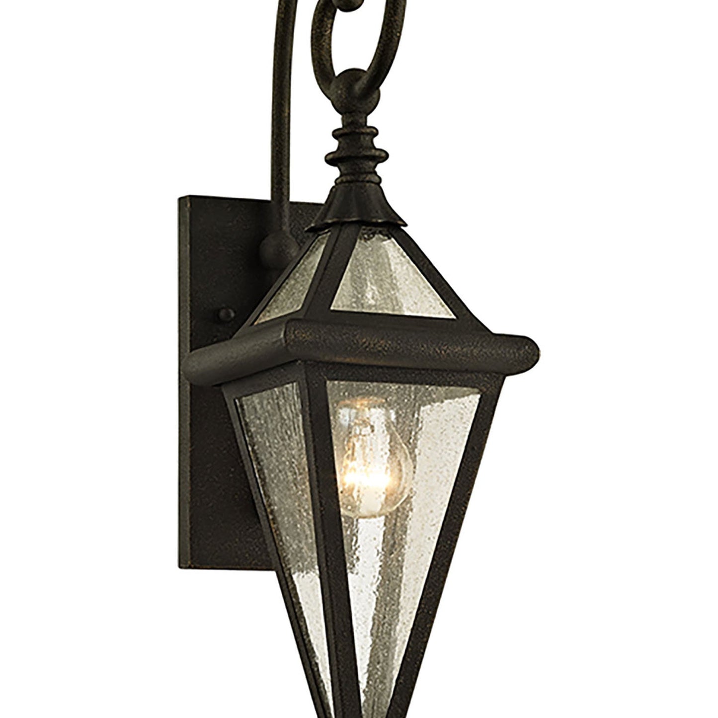 Geneva Outdoor Wall Light in Detail.