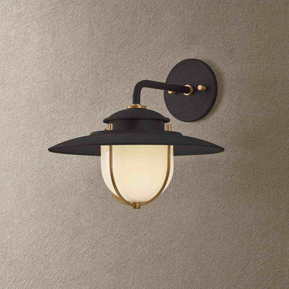 Greentree Outdoor Wall Light in Detail.