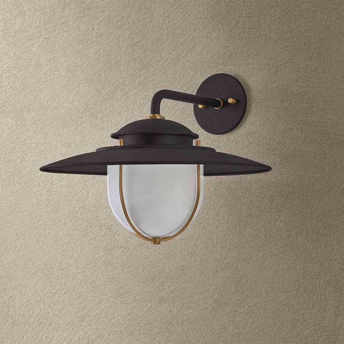Greentree Outdoor Wall Light in Detail.