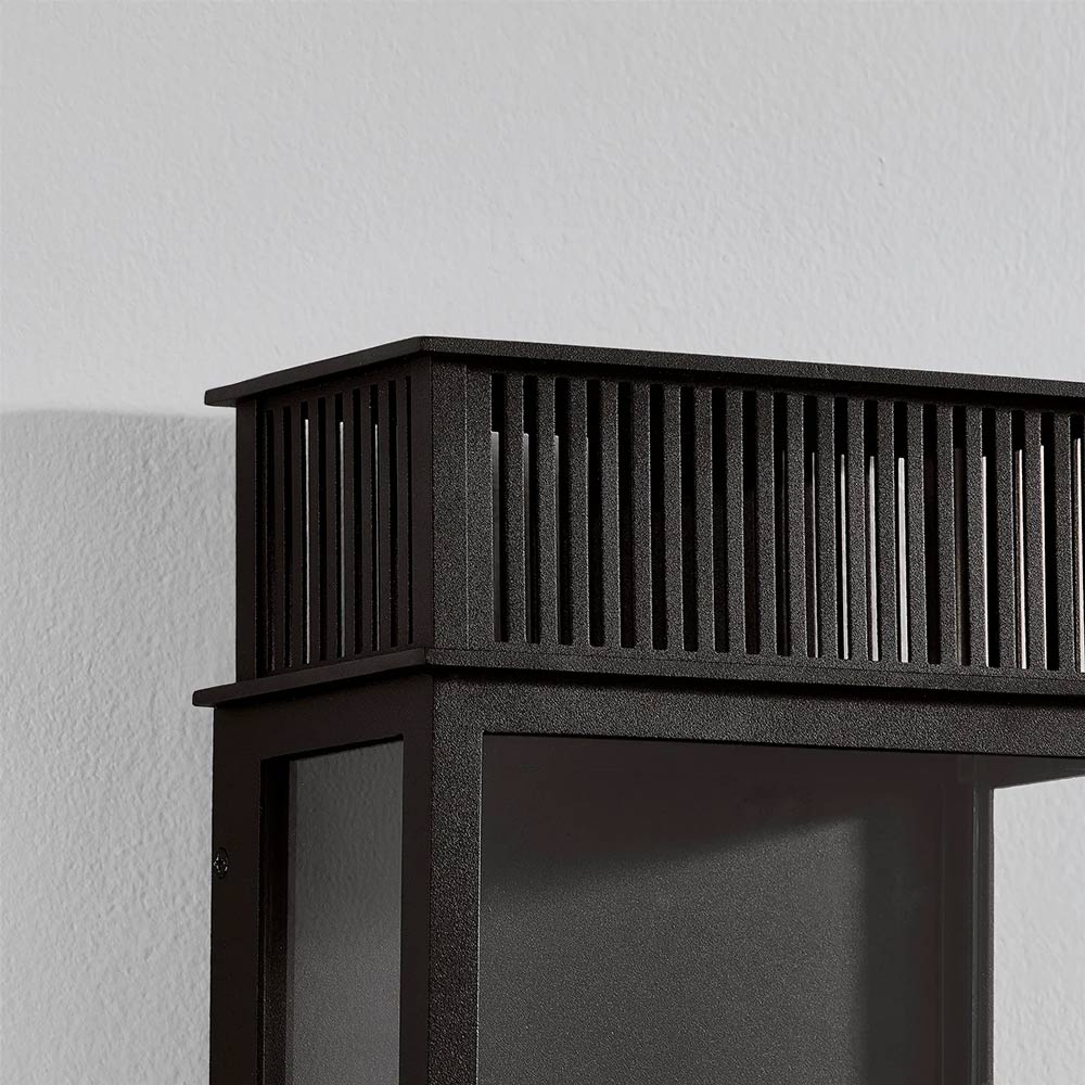 Gridley Outdoor Wall Light in Detail.