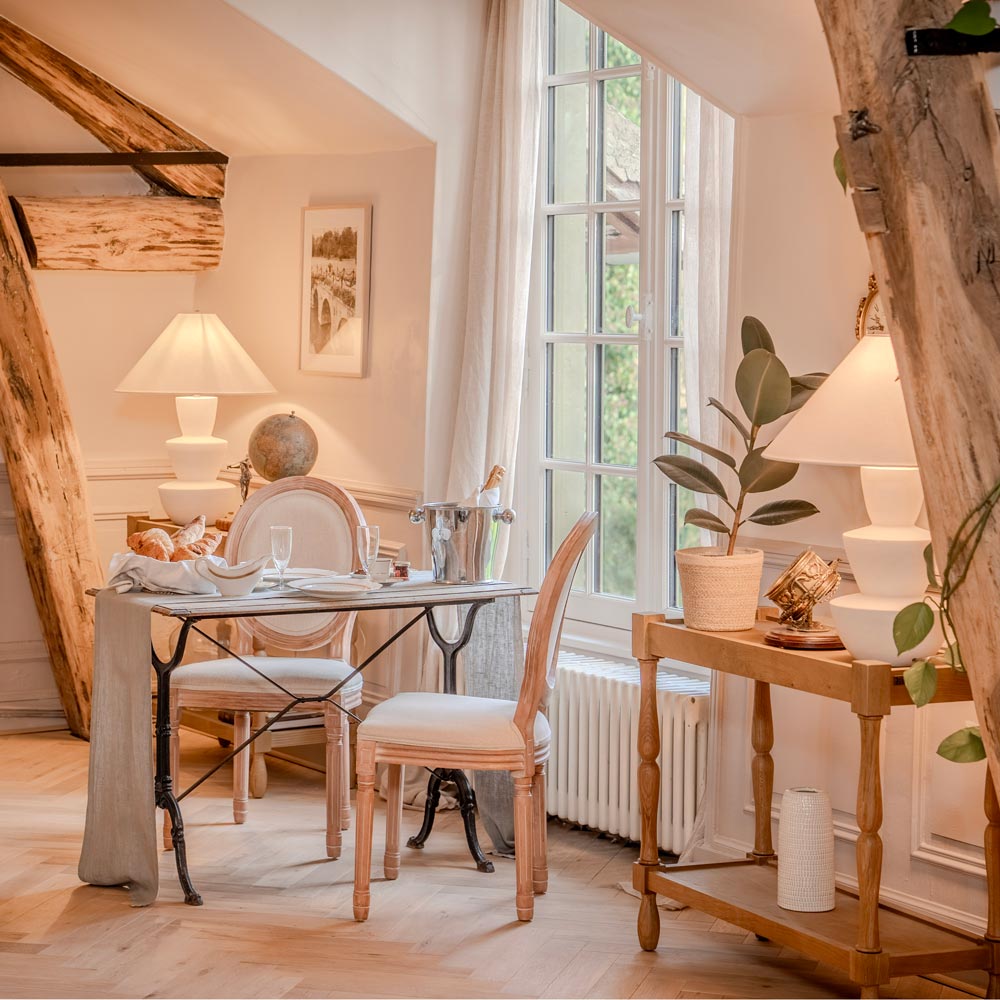 Kamas Table Lamp in restaurant.