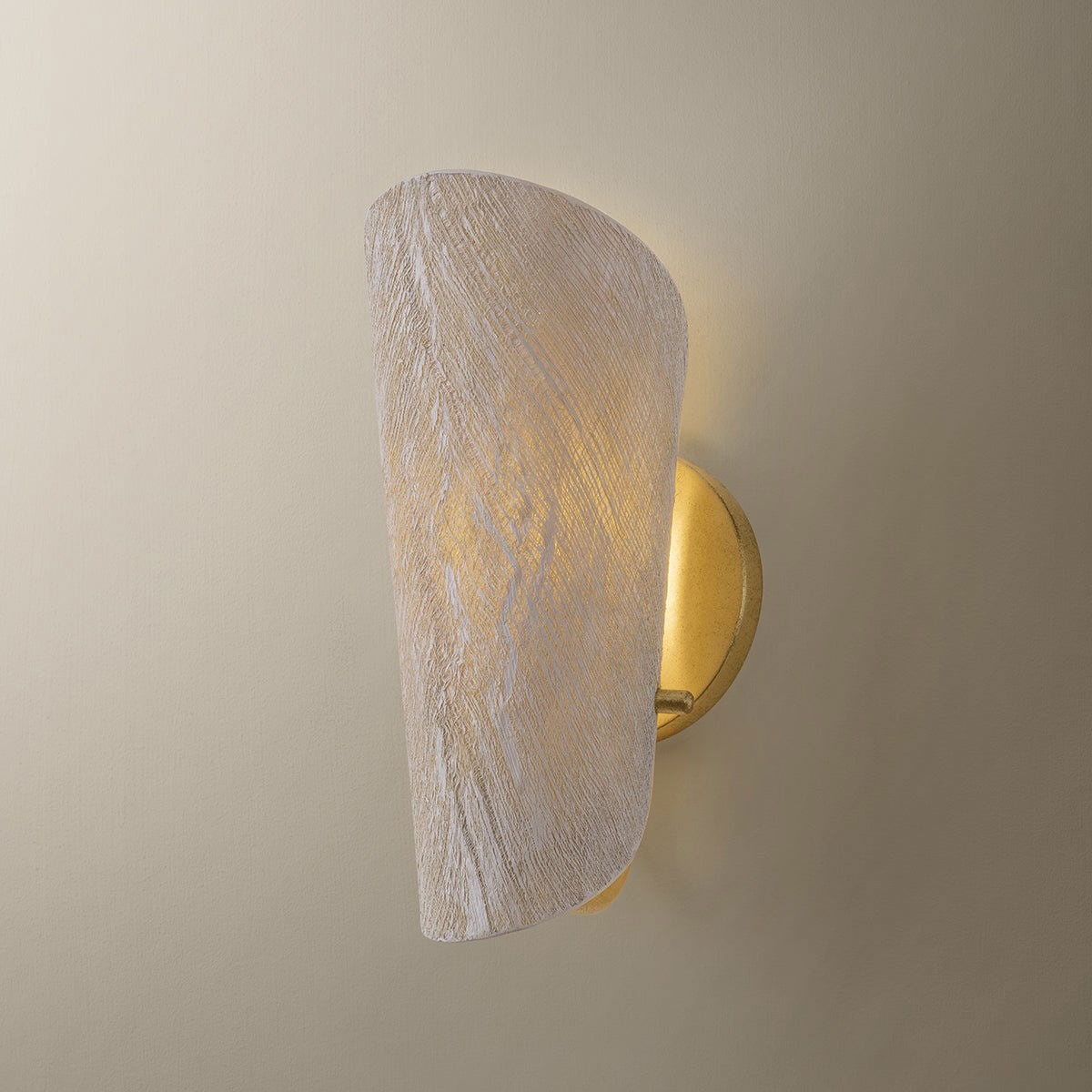 Ken Wall Light in Detail.