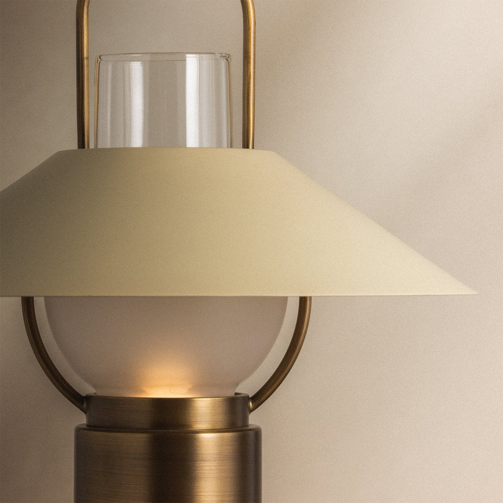 Kindle LED Rechargeable Table Lamp in Detail.