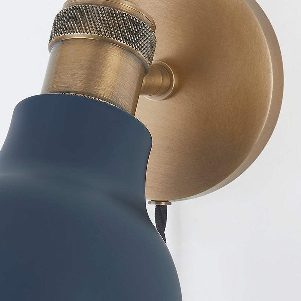 Makin Plug-in Wall Light in Detail.