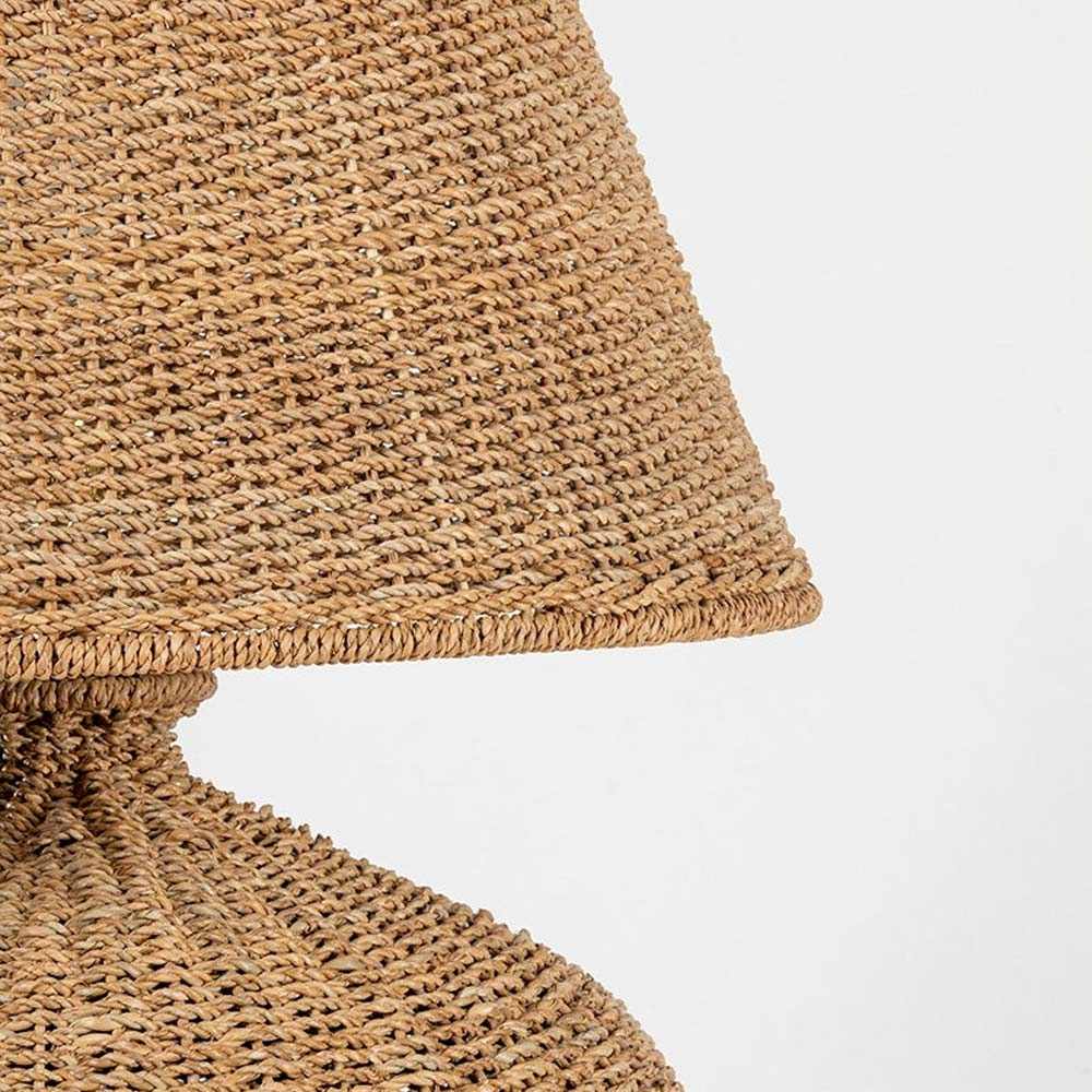 Nette Table Lamp in Detail.