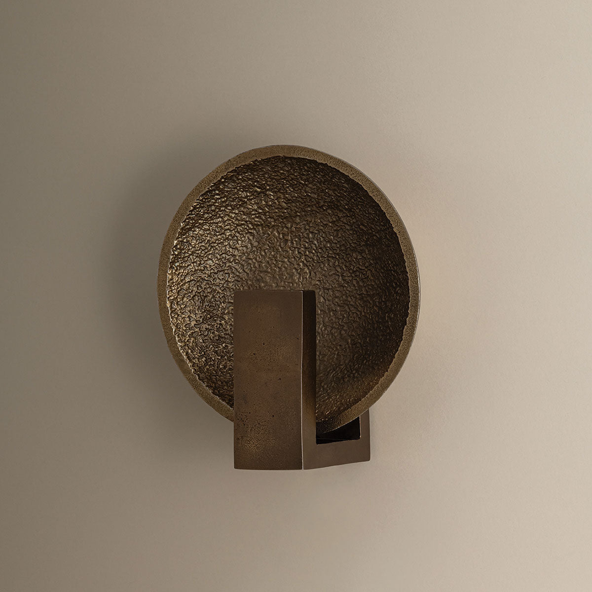 Sol LED Wall Light in Detail.
