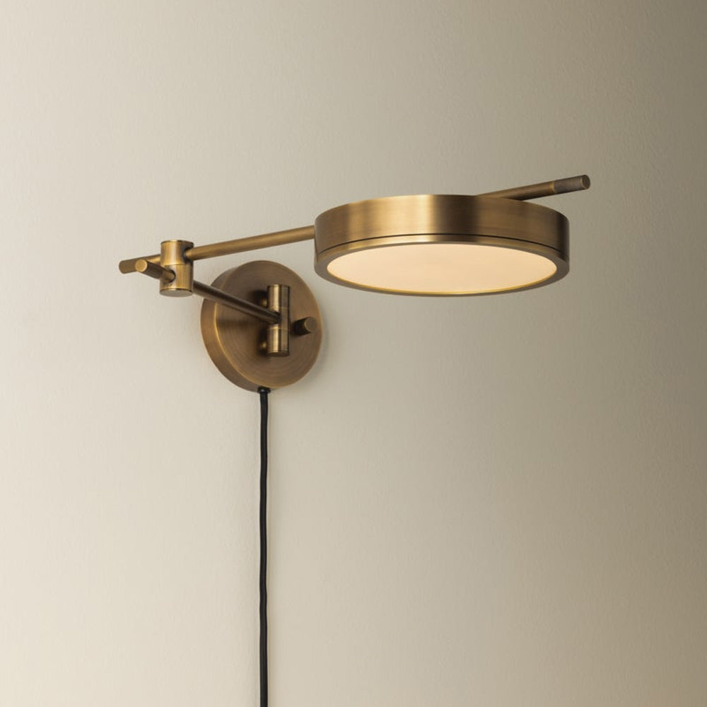 Thatcher LED Wall Light in Detail.