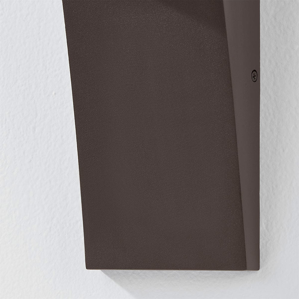 Victor Outdoor Wall Light in Detail.