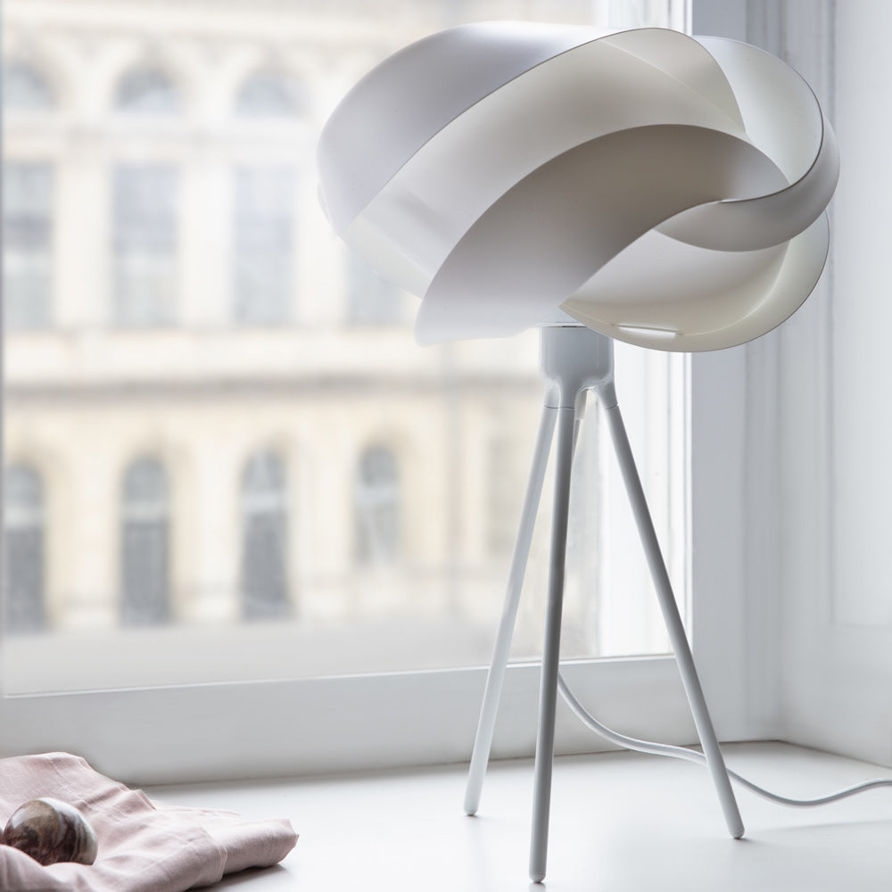 Ribbon Tripod Table Lamp in Detail.