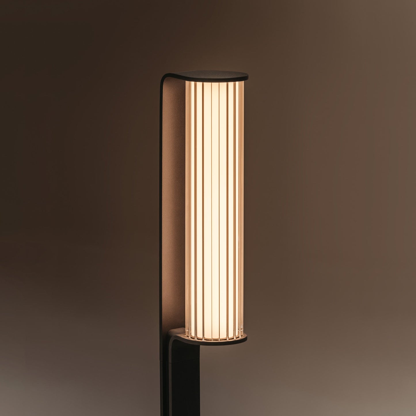 Class Outdoor LED Floor Lamp in Detail.