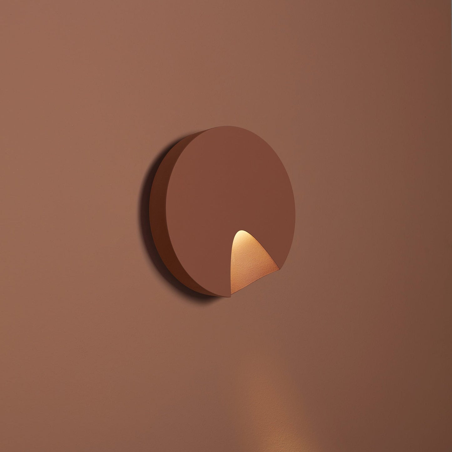Dots LED Wall Light in Detail.