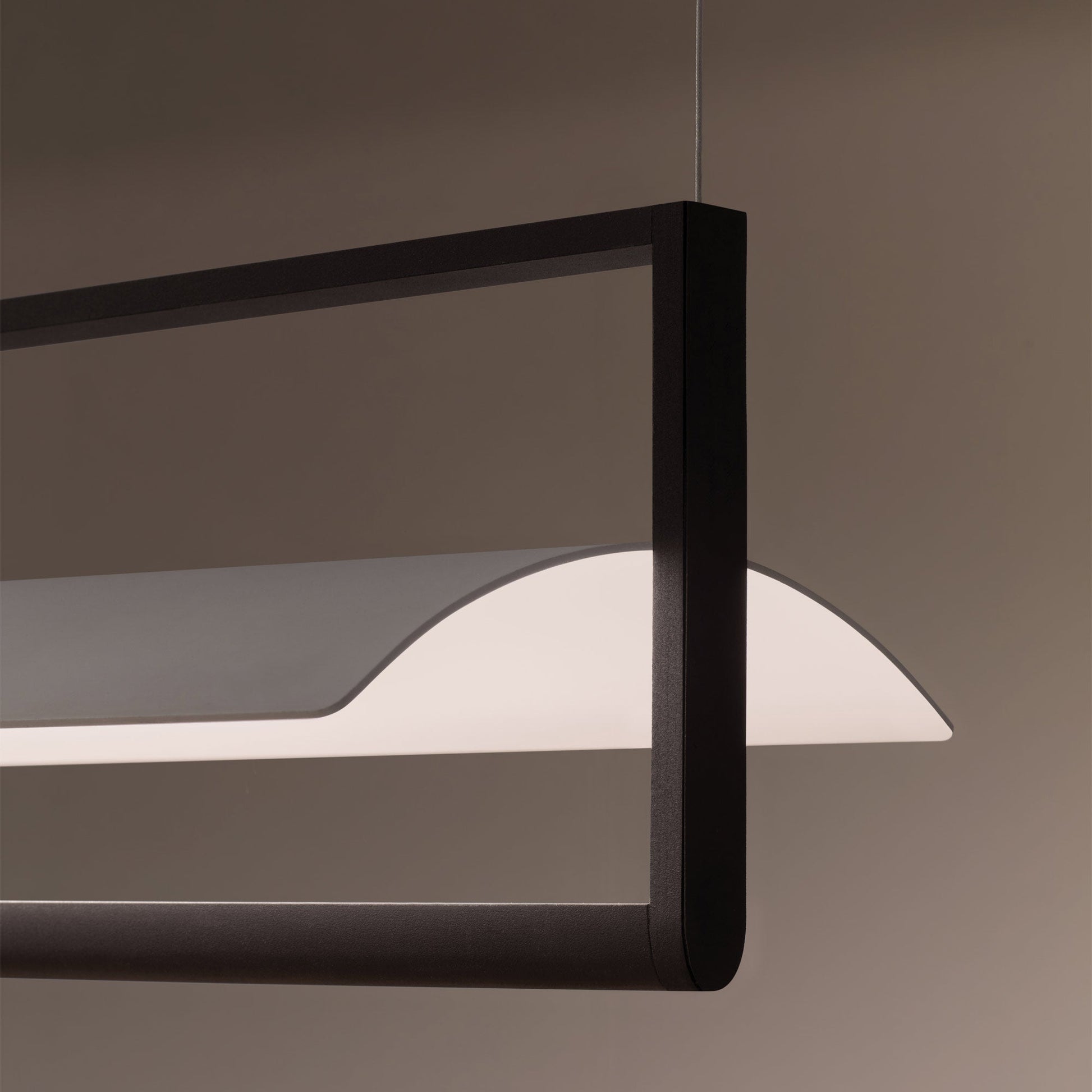 Kontorno LED Linear Pendant Light in Detail.