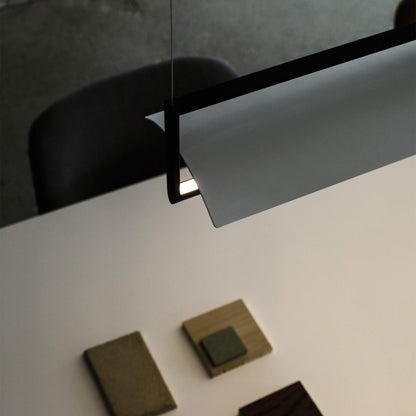 Kontorno LED Linear Pendant Light in Detail.