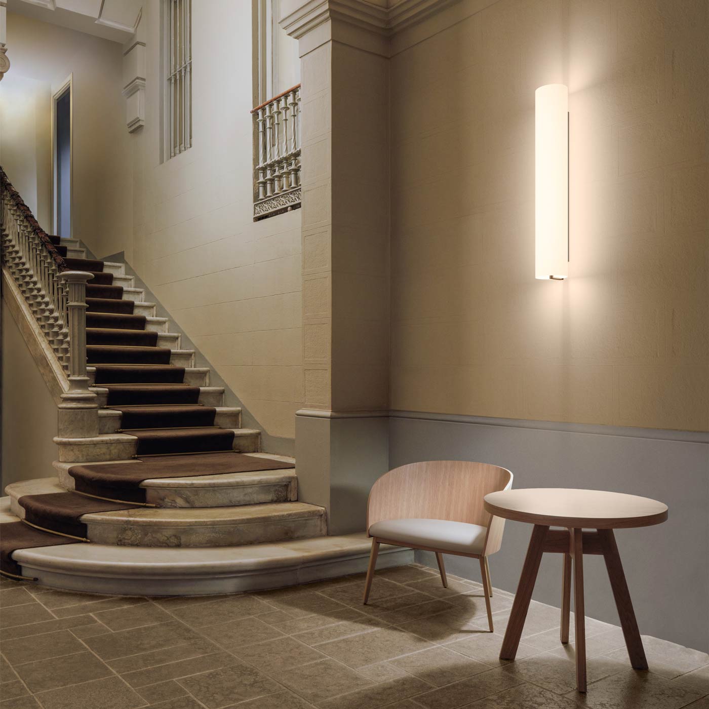 Kontorno LED Wall Light in living room.