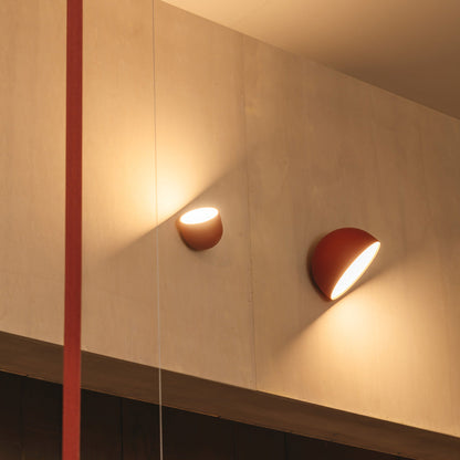 Plusminus Solo LED Flat Ceiling / Wall Light in Detail.