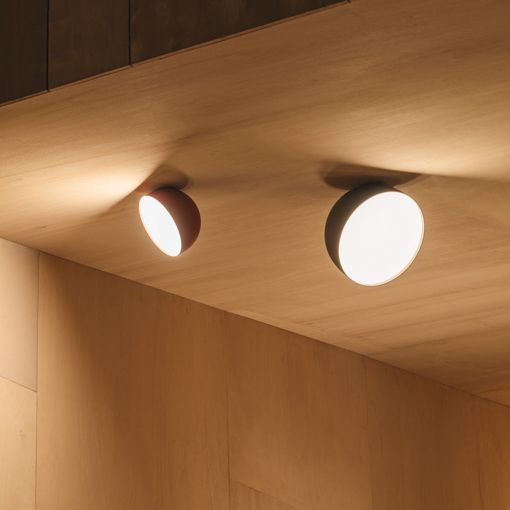 Plusminus Solo LED Flat Ceiling / Wall Light in Detail.