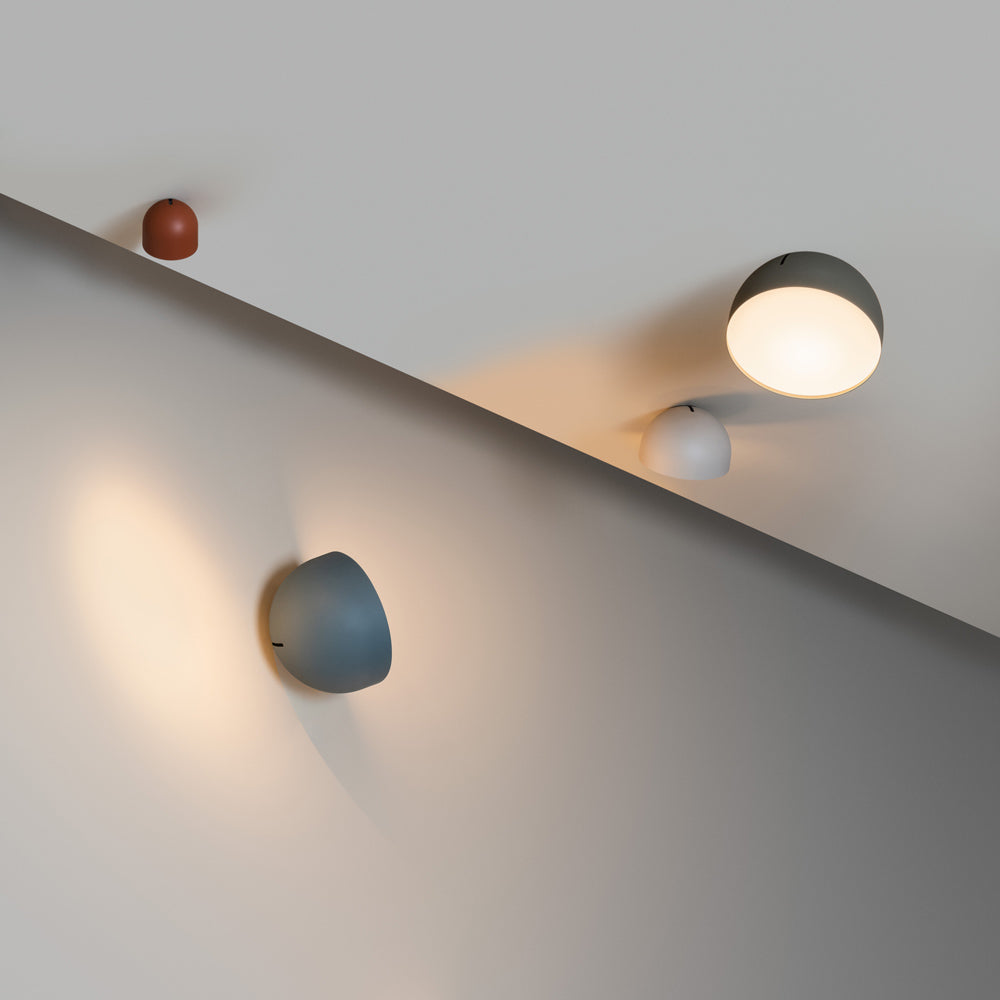 Plusminus Solo LED Flat Ceiling / Wall Light in Detail.