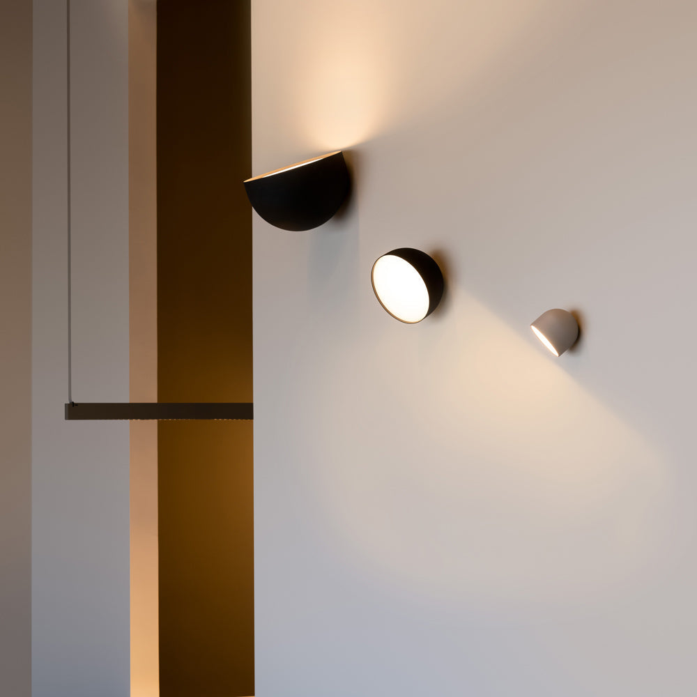 Plusminus Solo LED Flat Ceiling / Wall Light in Detail.