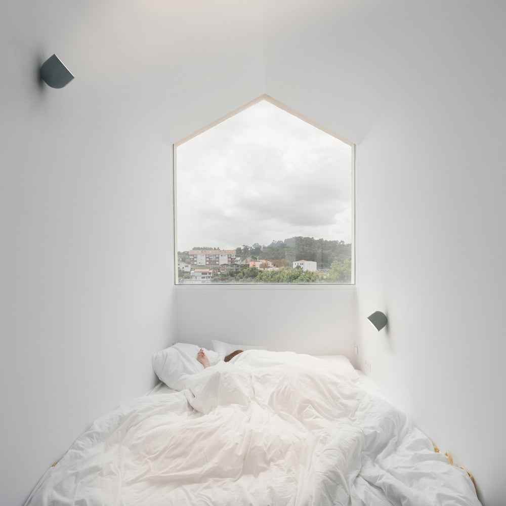 Plusminus Solo LED Flat Ceiling / Wall Light in bedroom.