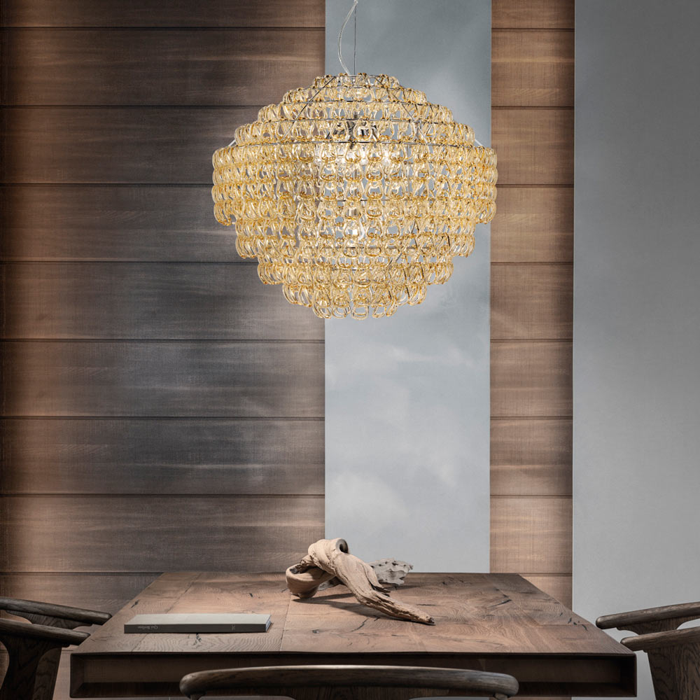 Minigiogali Pendant Light in dining room.