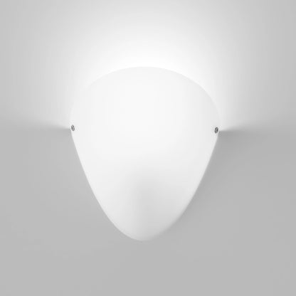 Ovalina Wall Light in Detail.