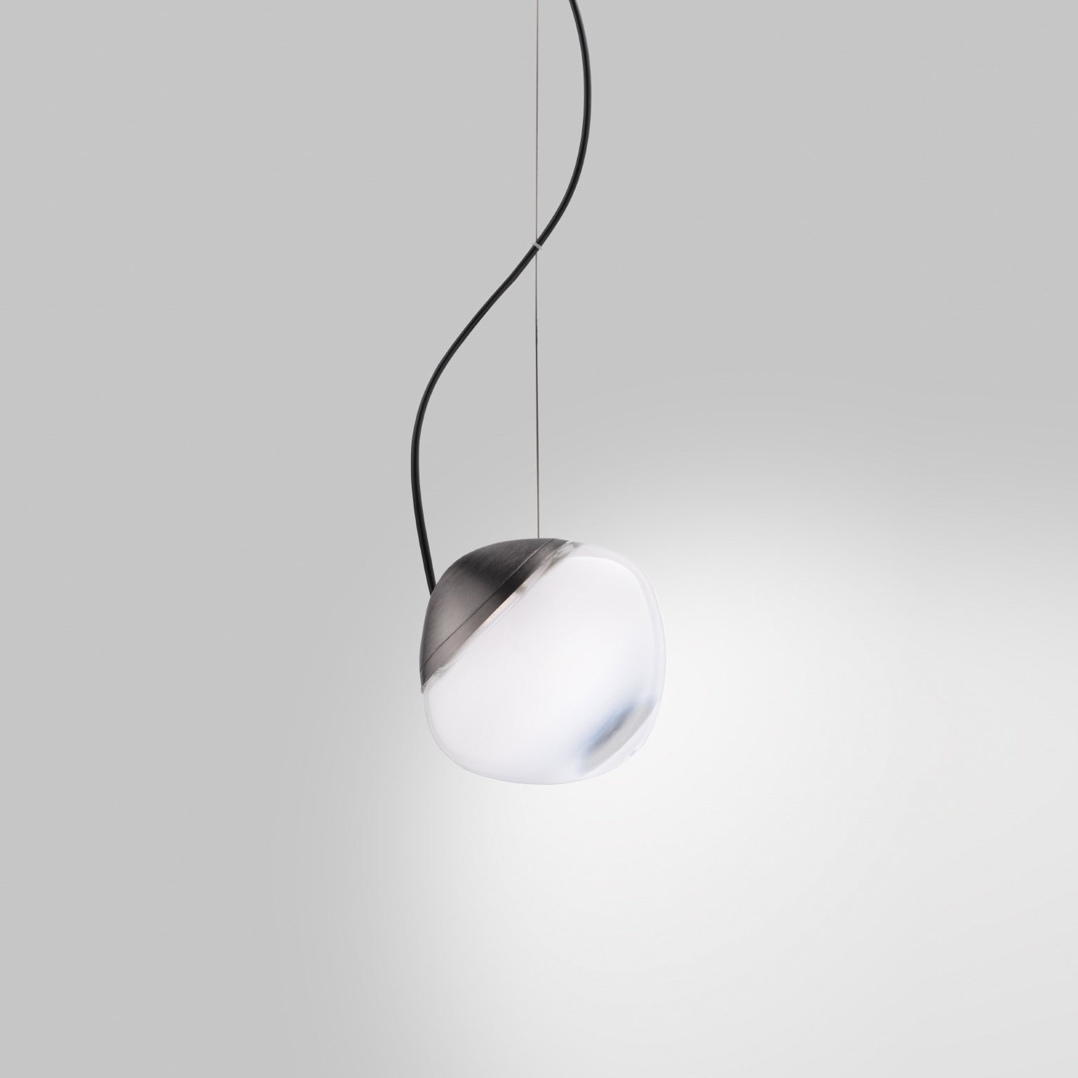 Pure LED Pendant Light in Detail.