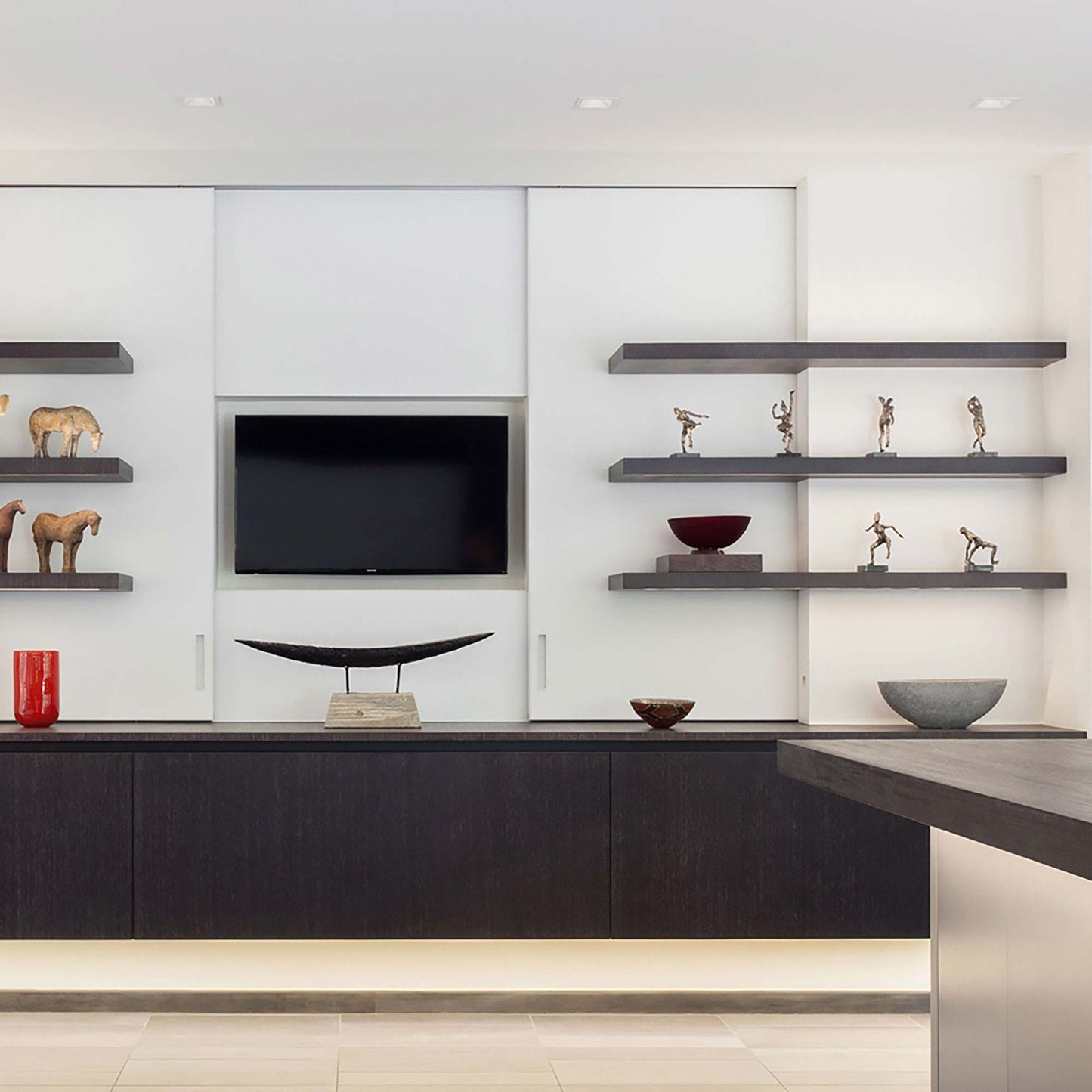 ELEMENT 3-Inch Square Bevel Recessed Trim in kitchen.