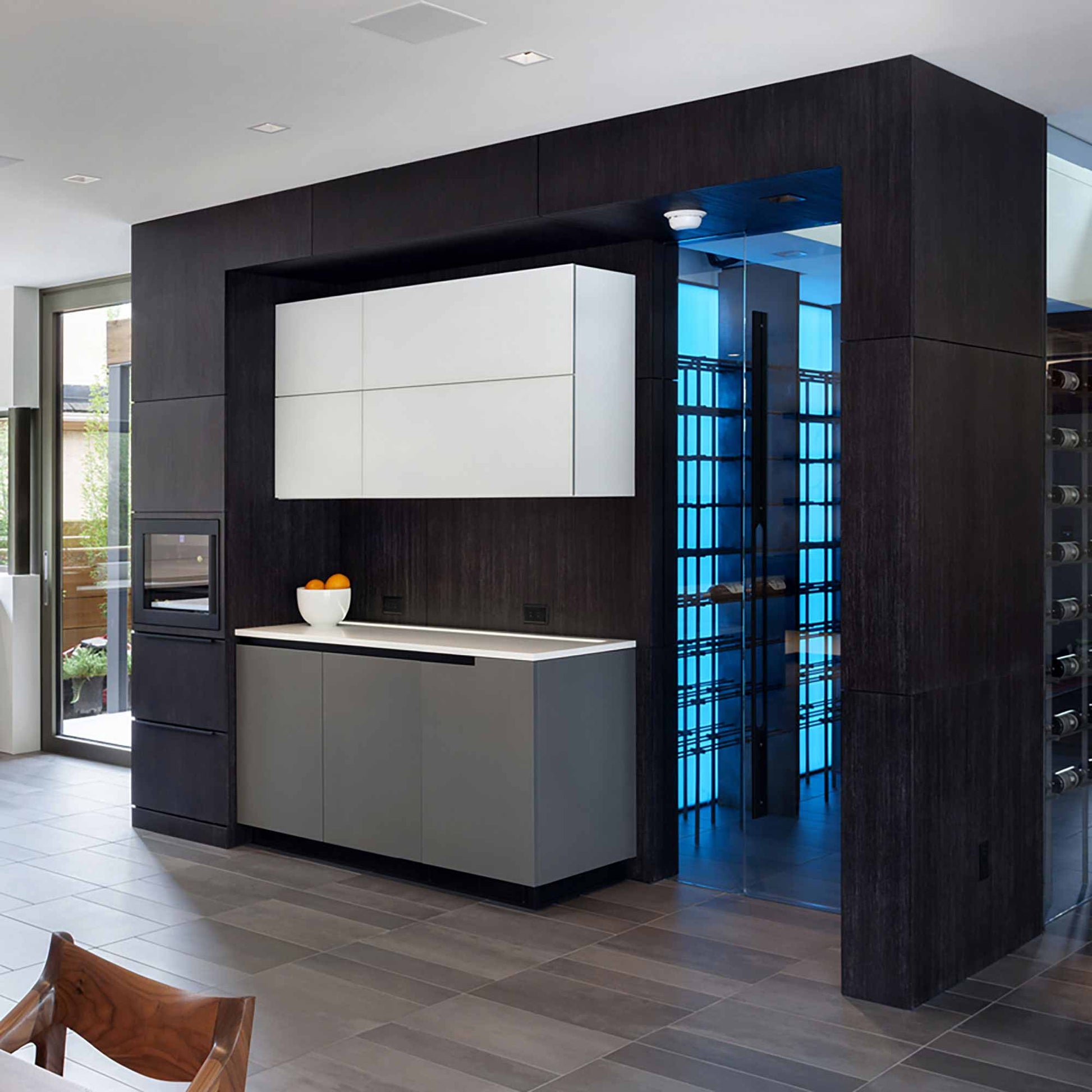 ELEMENT 3-Inch Square Bevel Recessed Trim in living room.