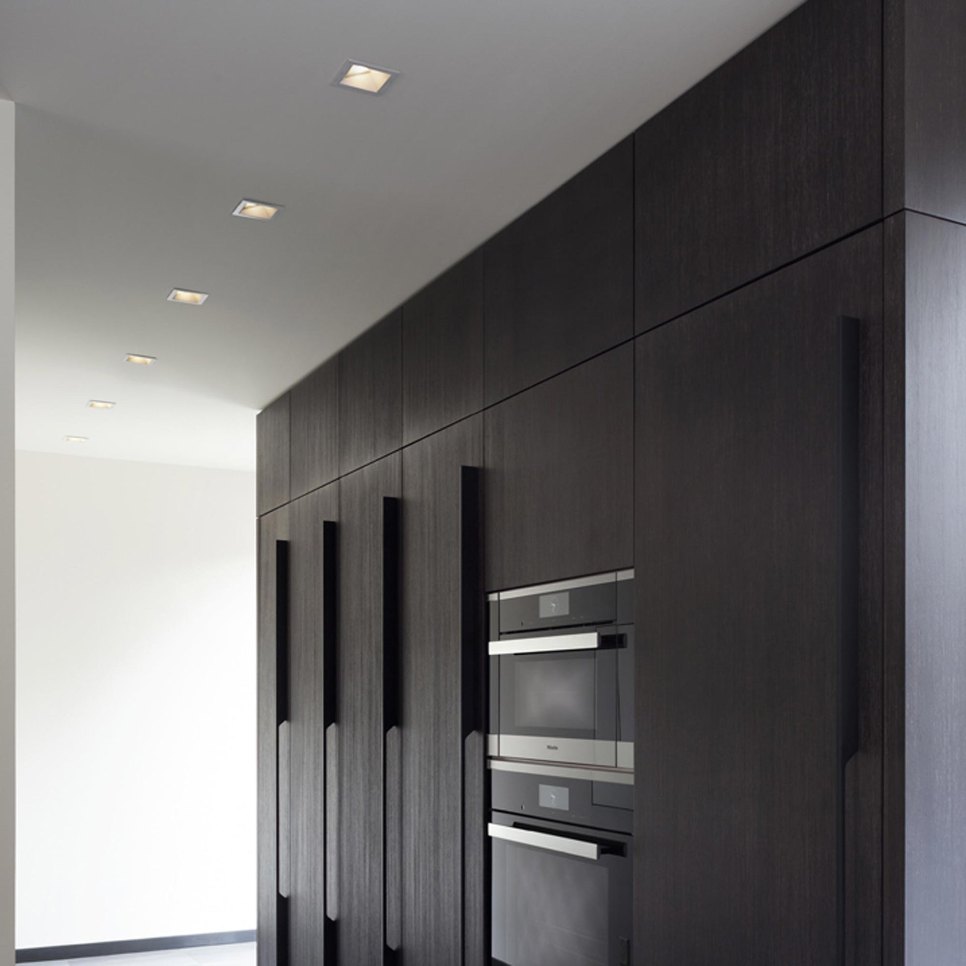 Entra Square 3-Inch Trim in room.