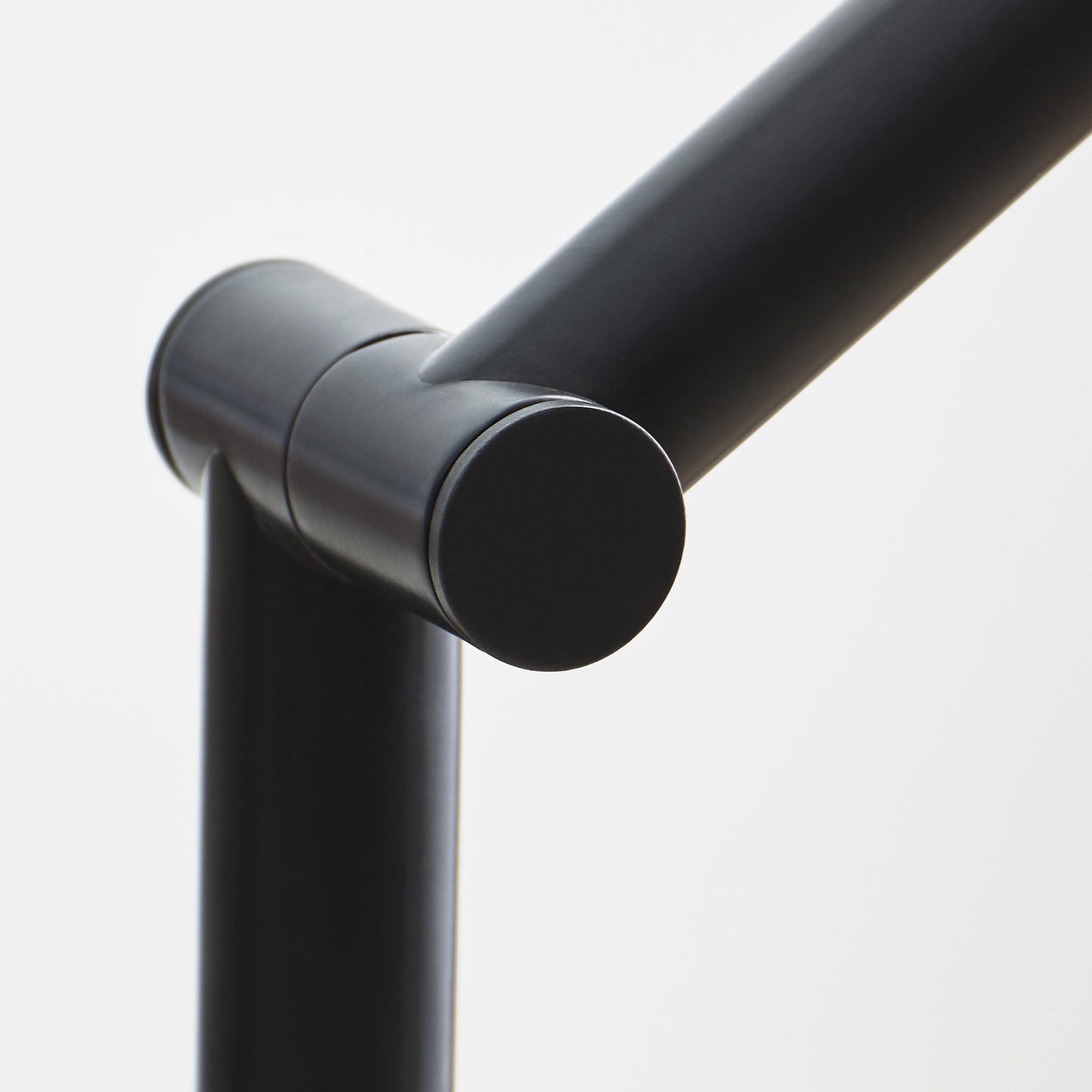 Cona LED Floor Lamp in Detail.