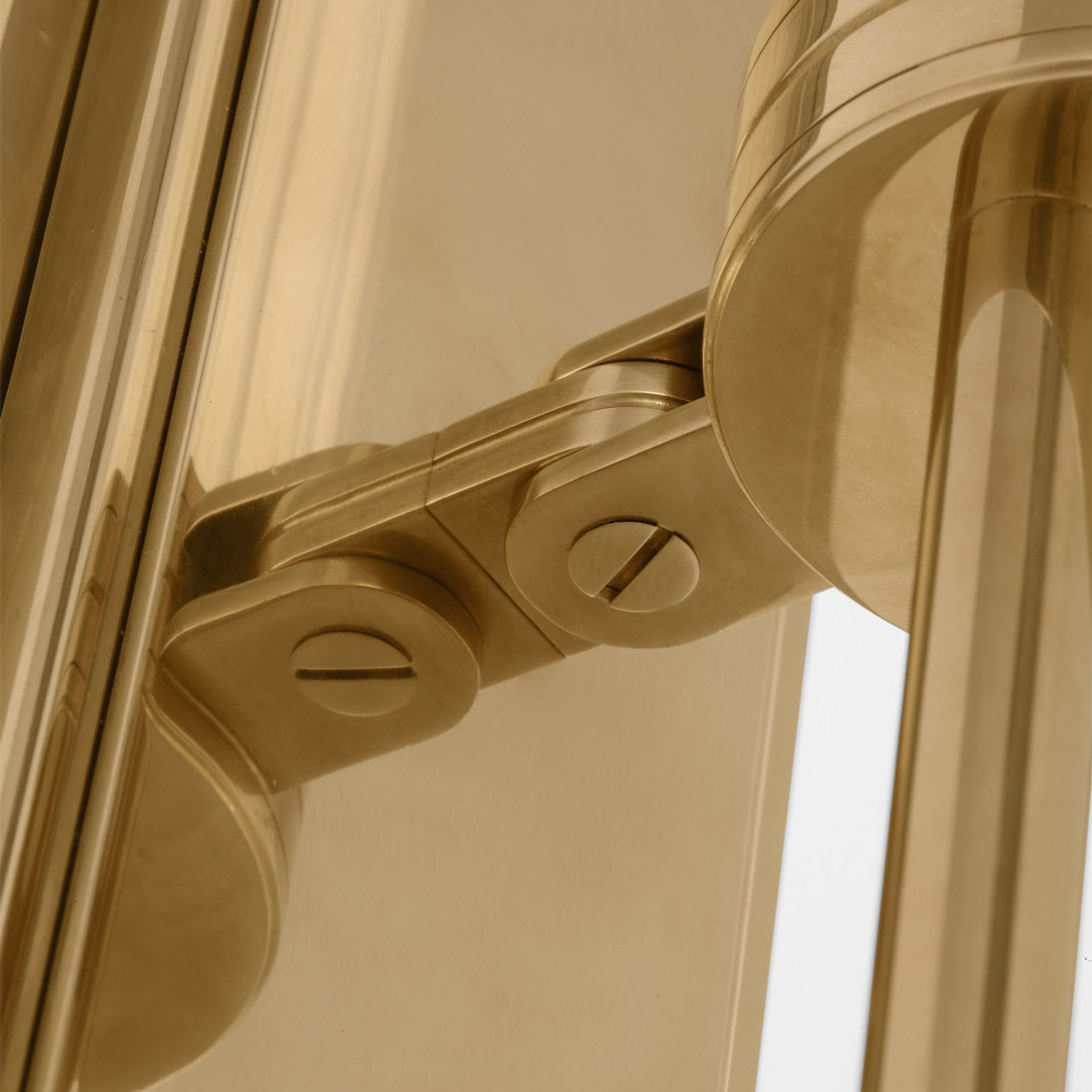 Alo Vertical LED Wall Light in Detail.