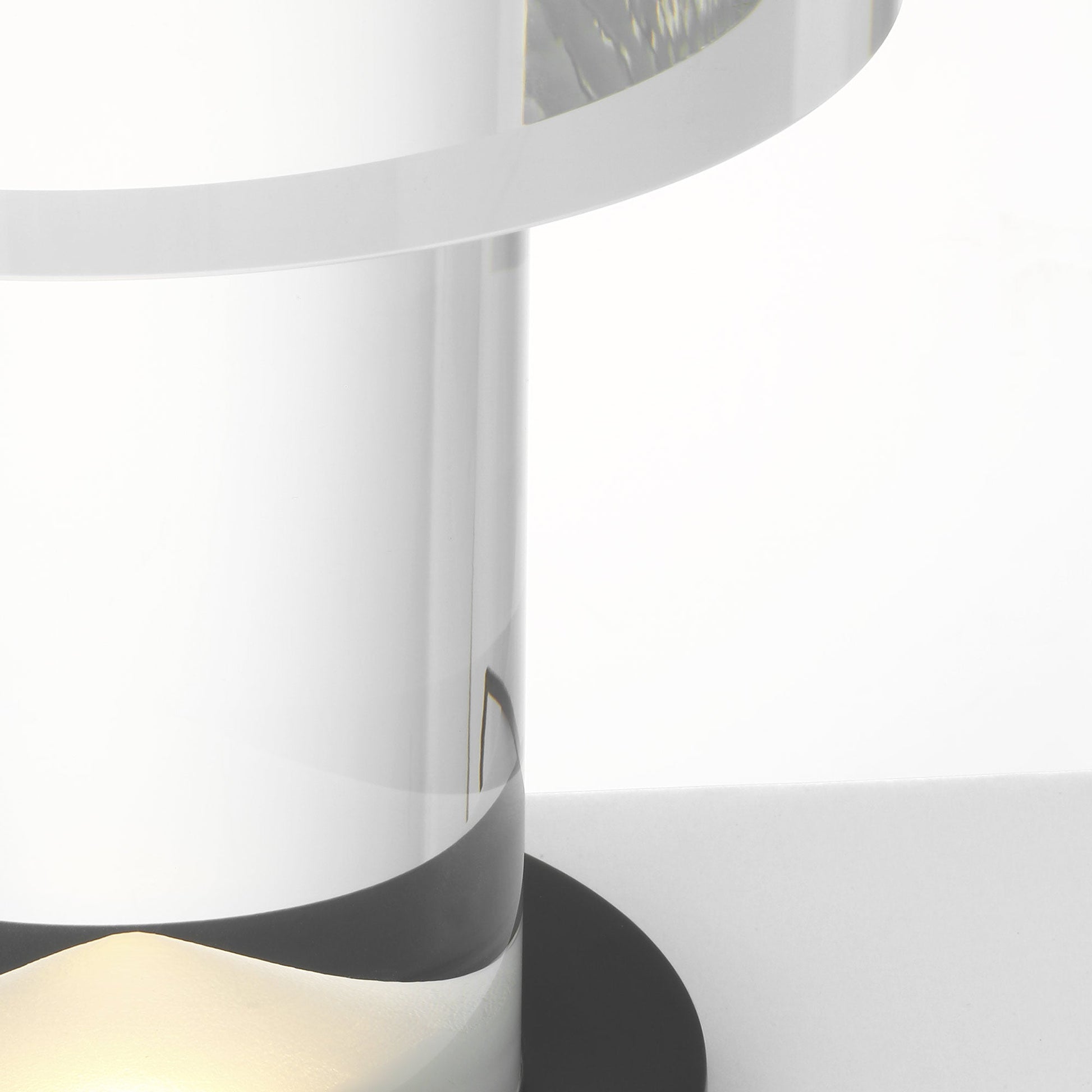 Beryl Cylinder LED Table Lamp in Detail.
