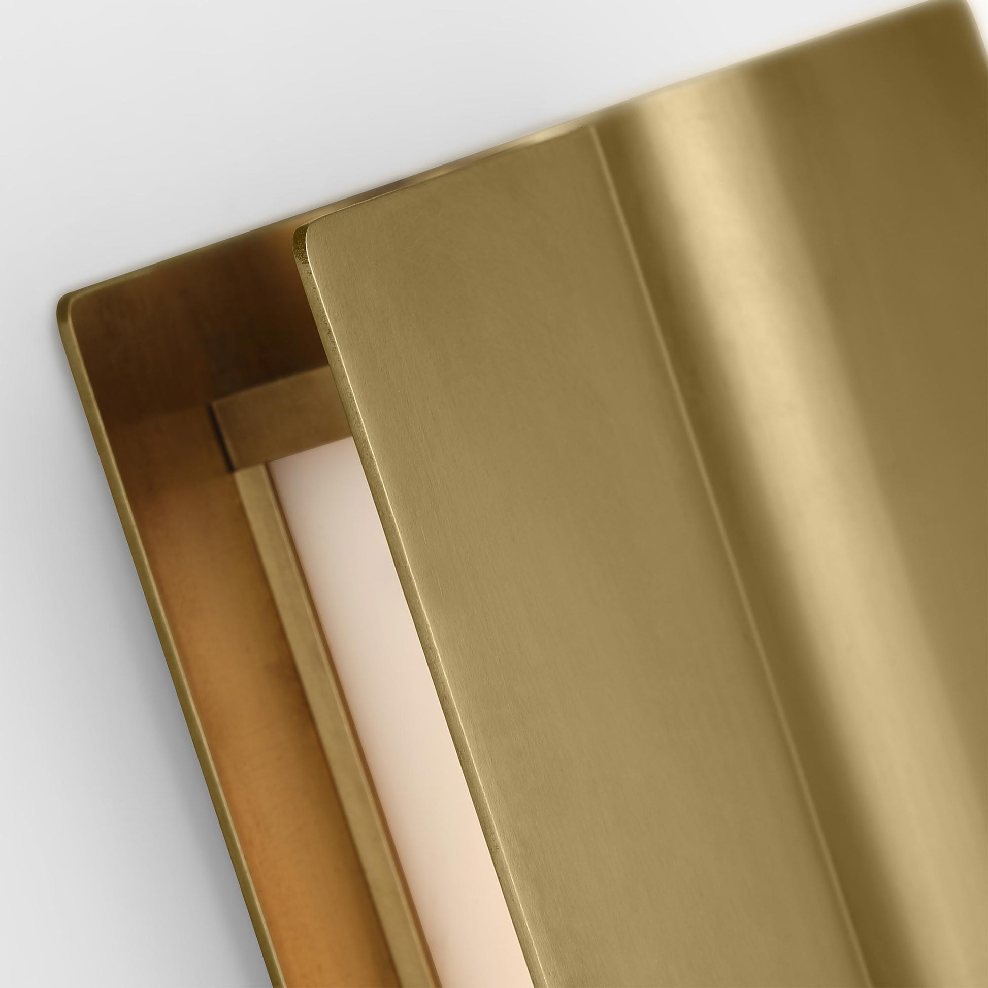 Cloak LED Bath Vanity Light in Detail.