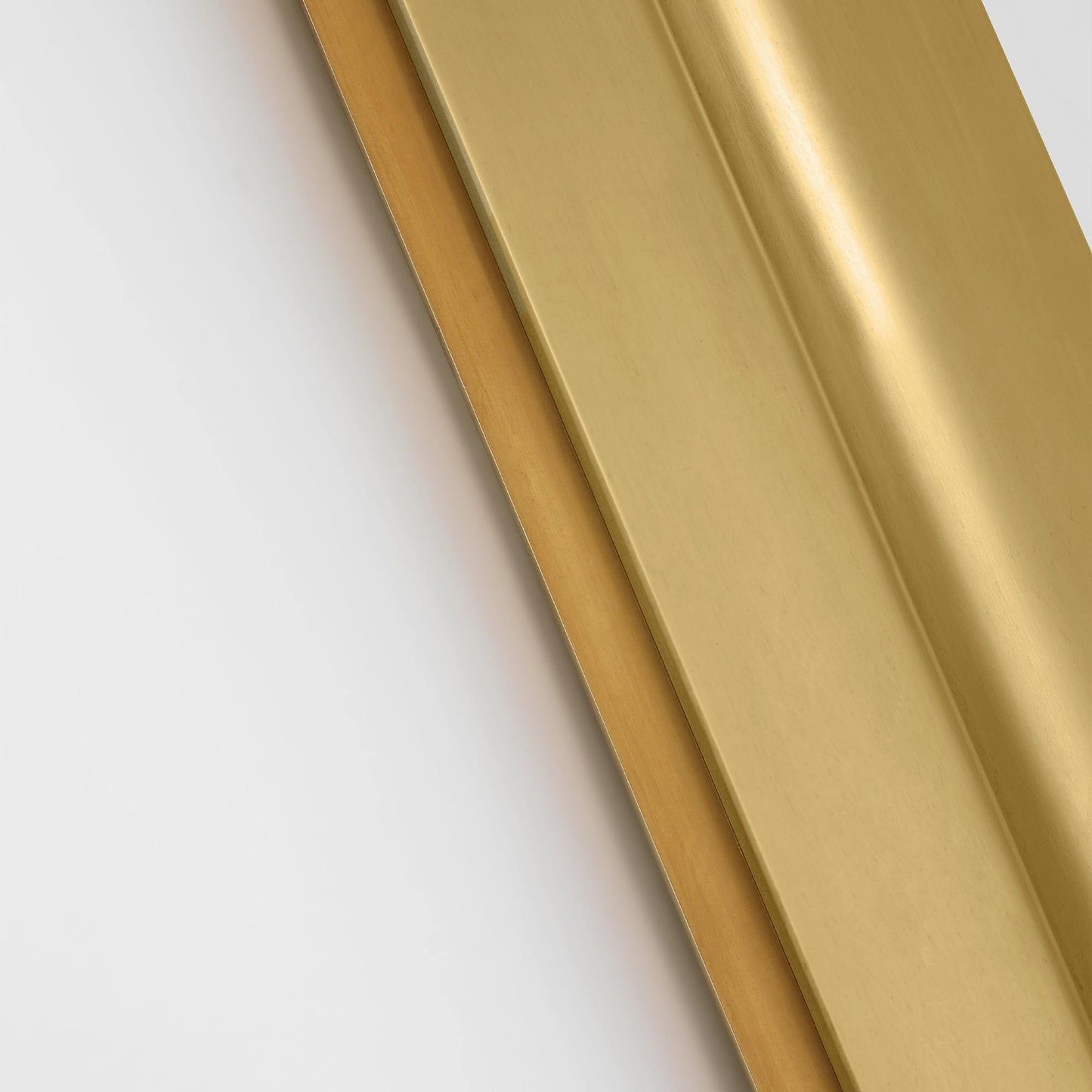 Cloak LED Bath Vanity Light in Detail.