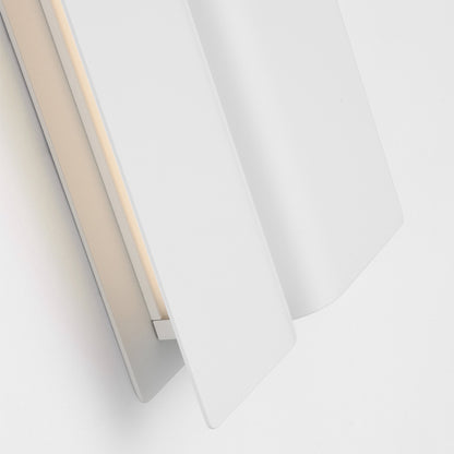 Cloak LED Bath Vanity Light in Detail.