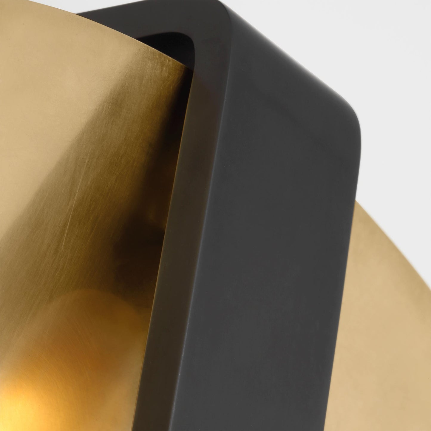 Cymbal LED Wall Light in Detail.