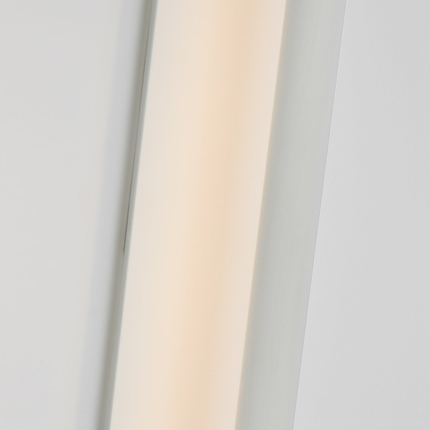 Fielle LED Wall Light in Detail.