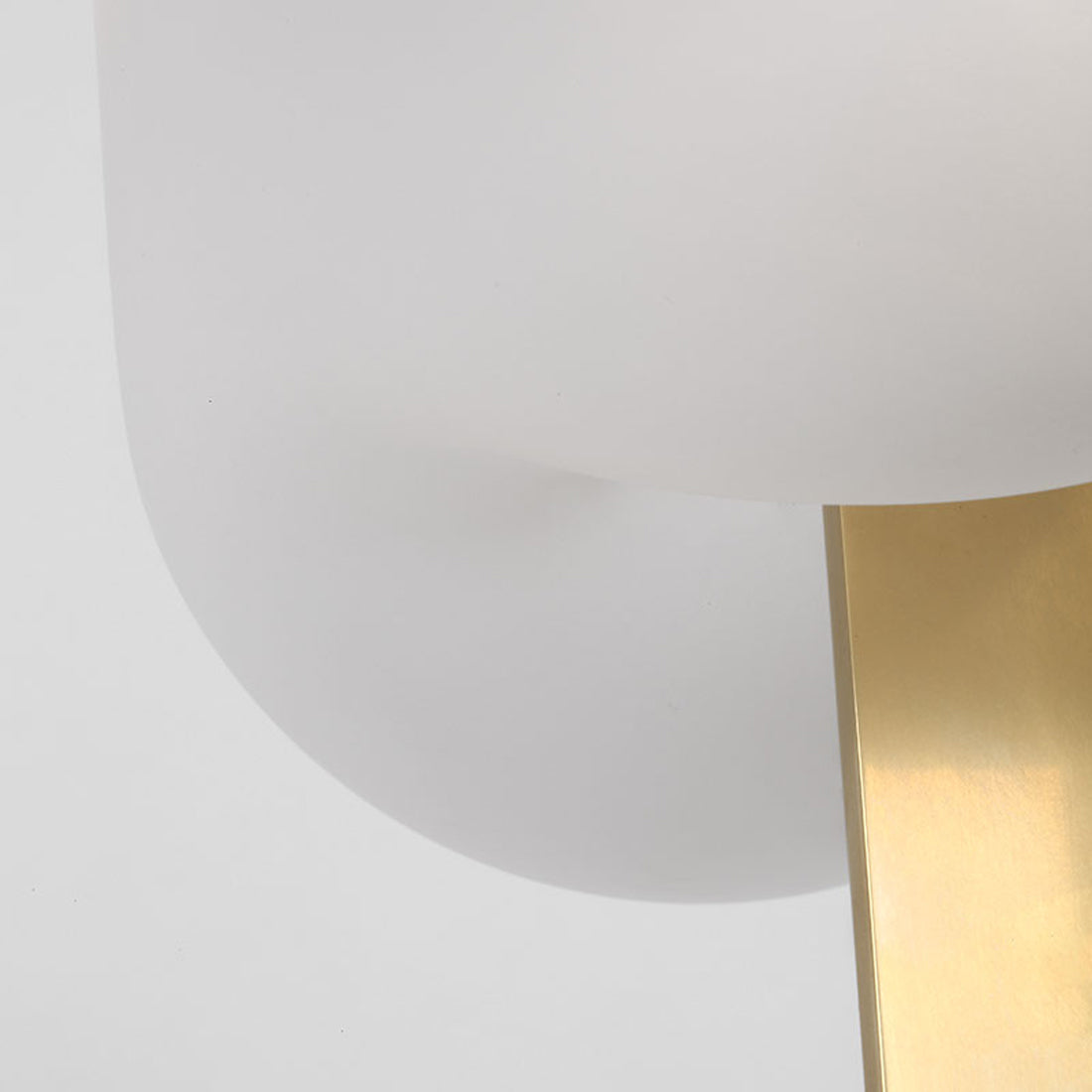 Fio LED Table Lamp in Detail.