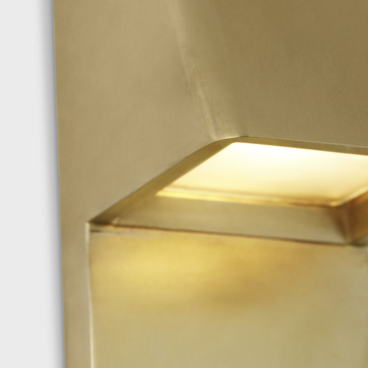 Froler Outdoor LED Wall Light in Detail.