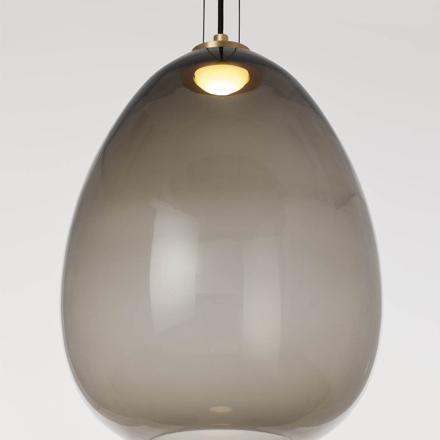 Kapoor LED Pendant Light in Detail.
